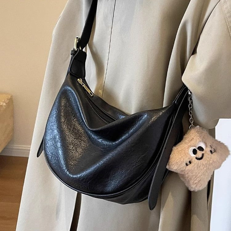 Trendy and popular shoulder bag, crossbody bag, dumpling bag